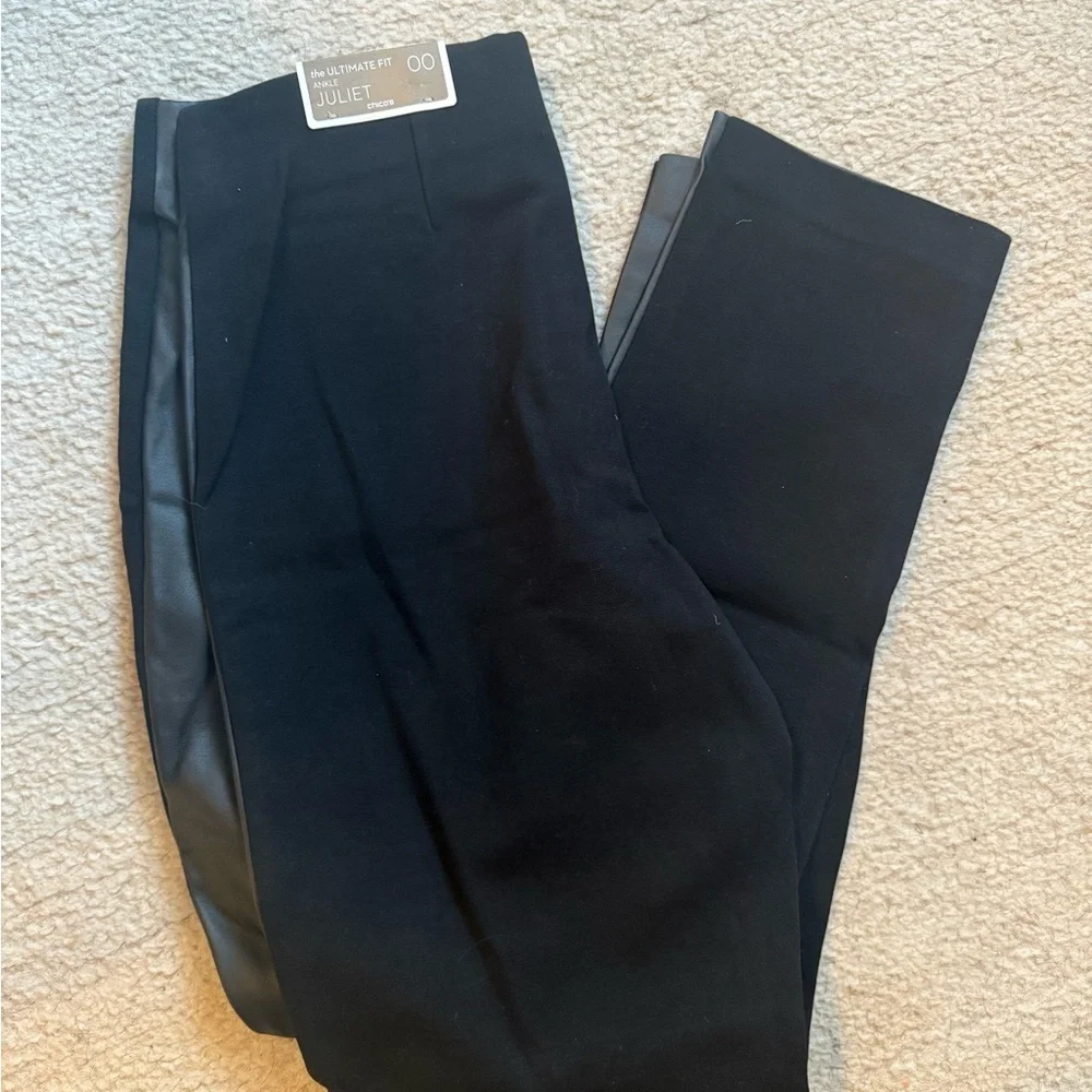Women’s Chicos Juliet Faux Leather Front Pull On Ankle Pants